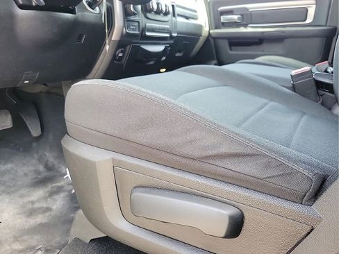 Used 2024 RAM 1500 Classic SLT AWD/4WD image 12