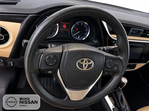 Used 2019 Toyota Corolla LE FWD image 8