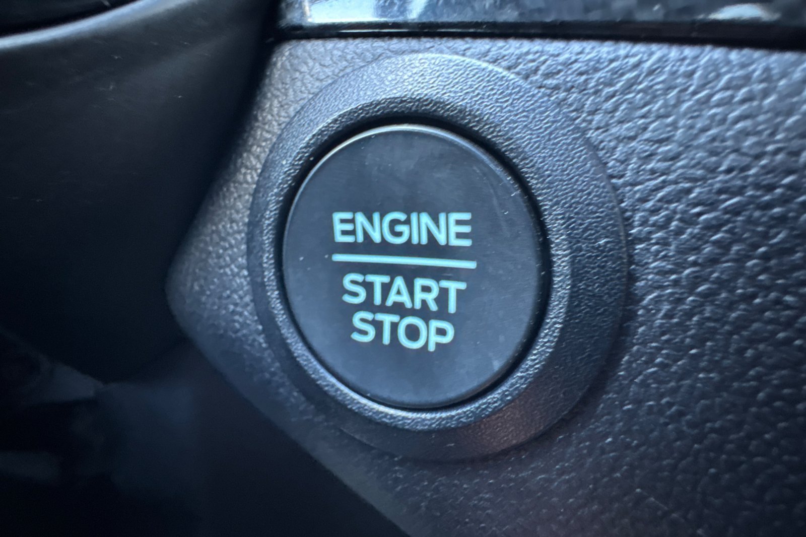 Used 2025 Ford Escape ST-Line FWD image 33