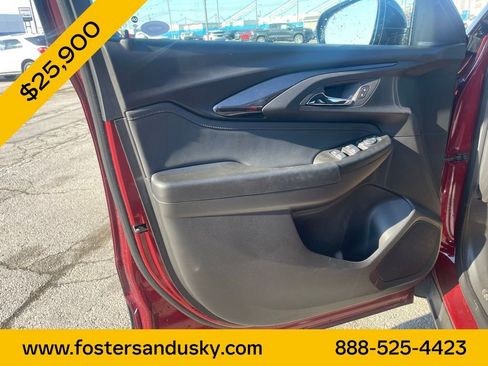Used 2023 Chevrolet TrailBlazer RS w/ Convenience Package image 16