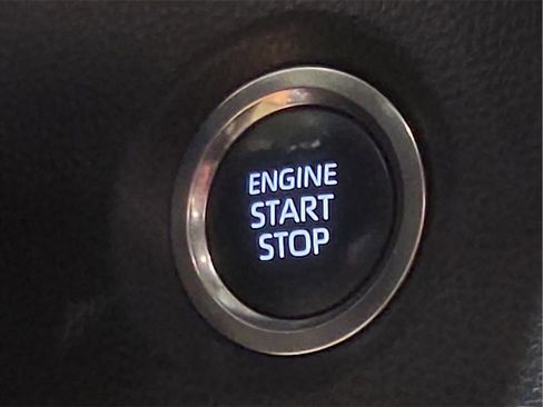 Certified 2024 Toyota Corolla SE image 22