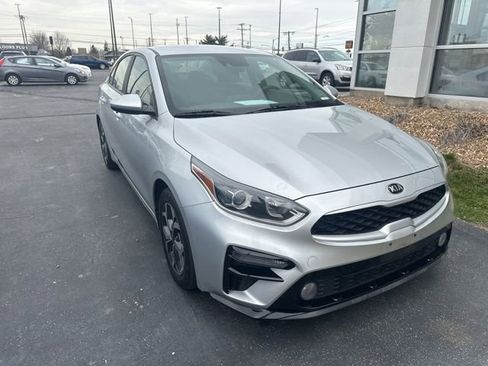 Used 2020 Kia Forte LXS image 3
