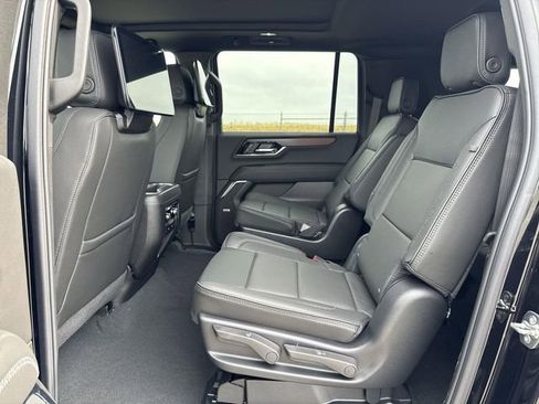 New 2026 GMC Yukon XL Denali w/ Denali Reserve Package RWD image 24
