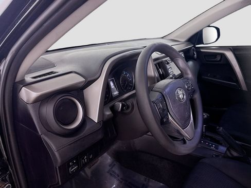 Used 2018 Toyota RAV4 LE w/ All Weather Liner Package image 22