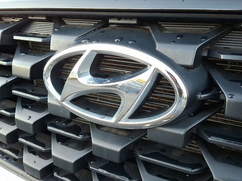 Certified 2023 Hyundai Santa Fe SEL image 8