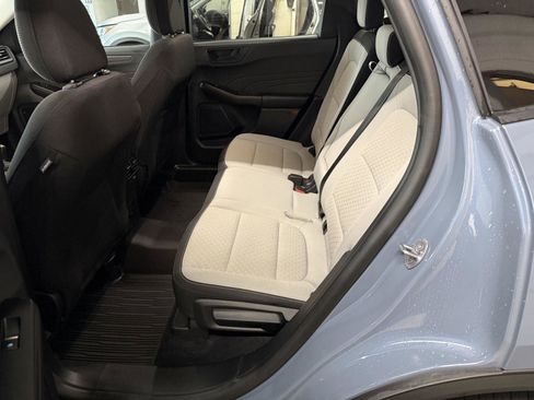 Used 2024 Ford Escape Active AWD/4WD image 21
