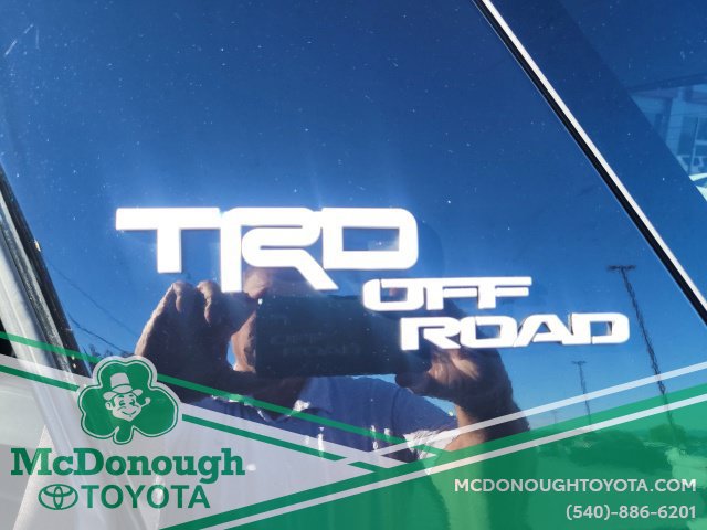 Used 2023 Toyota 4Runner TRD Off-Road Premium AWD/4WD image 16