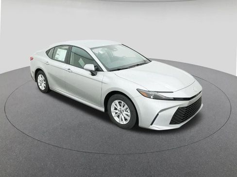 New 2026 Toyota Camry LE image 13