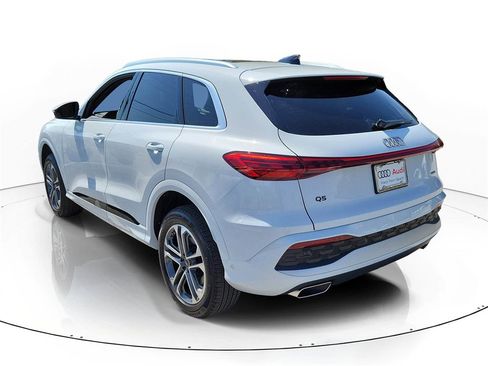 New 2025 Audi Q5 Premium Plus image 3