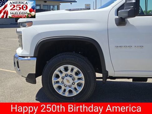 New 2026 Chevrolet Silverado 2500 LT w/ Leather Package AWD/4WD image 5
