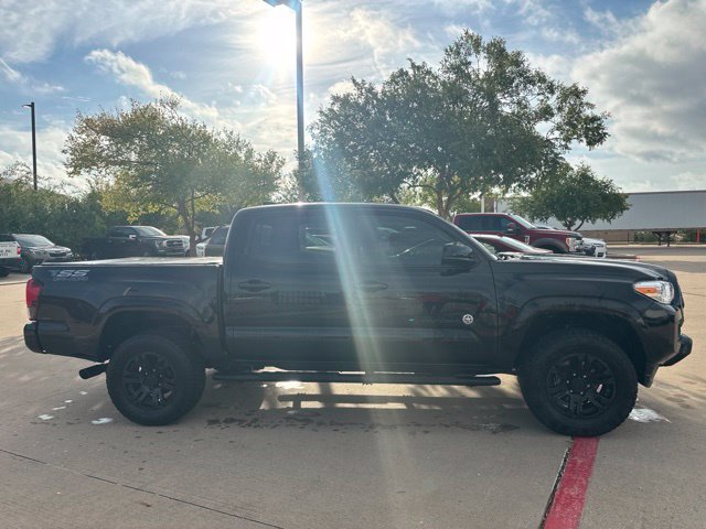 Used 2022 Toyota Tacoma SR w/ SR Convenience Package RWD image 4