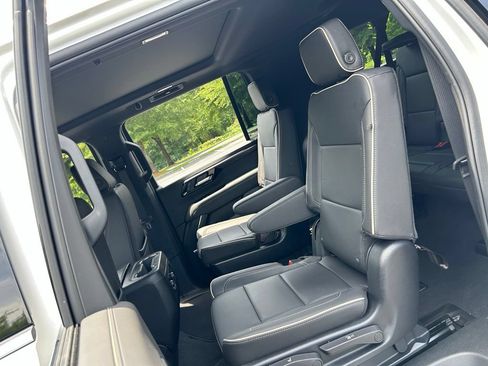 Used 2025 Chevrolet Suburban Premier w/ Sun And Tow Package AWD/4WD image 44