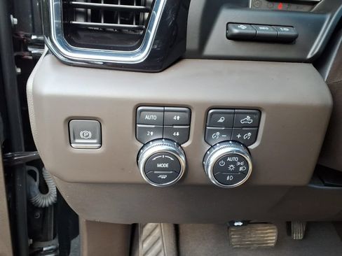 Used 2023 GMC Sierra 1500 Denali w/ Denali Reserve Package AWD/4WD image 27