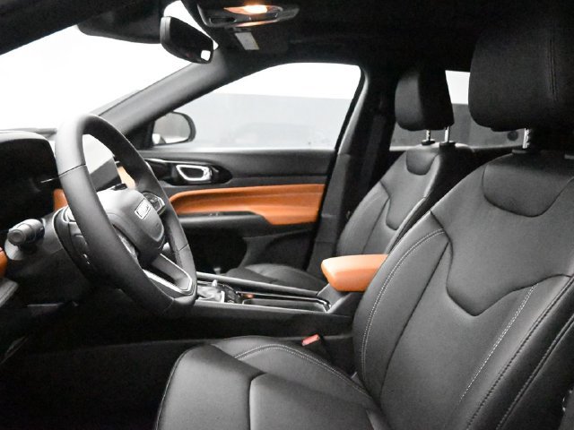 New 2025 Jeep Compass Limited w/ Elite Group AWD/4WD image 9