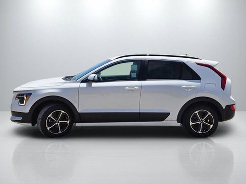 New 2026 Kia Niro EX FWD image 7