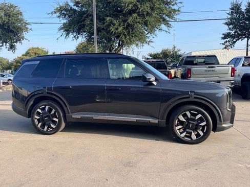 Used 2027 Kia Telluride S FWD image 4