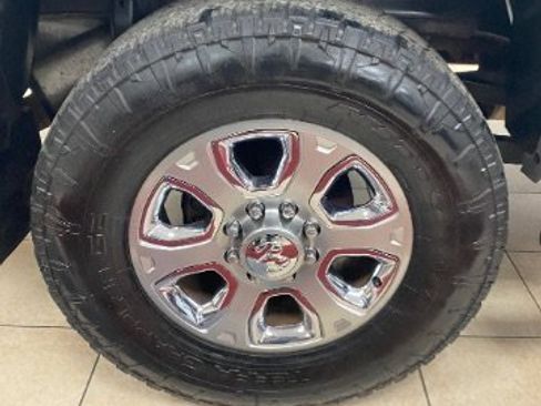 Used 2018 RAM 2500 Laramie w/ Convenience Group AWD/4WD image 31