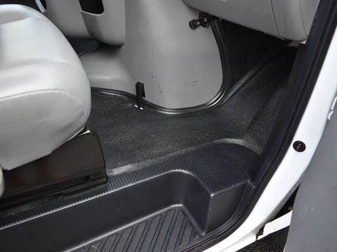 Used 2014 Ford E-350 and Econoline 350 Super Duty RWD image 22