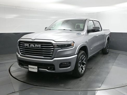 New 2026 RAM 1500 Laramie AWD/4WD image 30