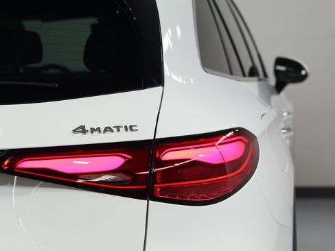 Certified 2026 Mercedes-Benz GLC 300 4MATIC image 15