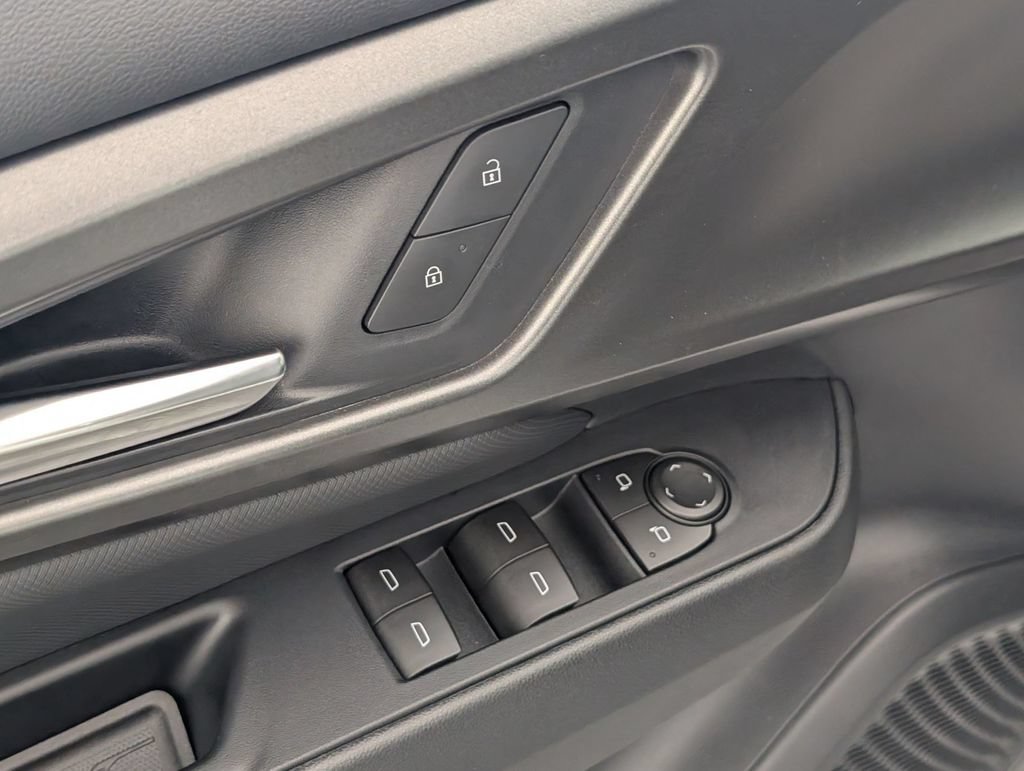 Certified 2026 Chevrolet Equinox EV LT FWD image 12