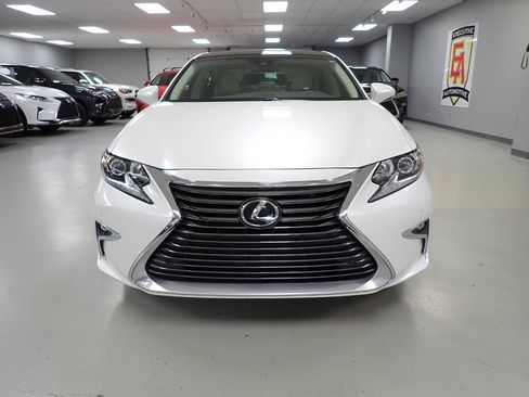 Used 2017 Lexus ES 350 image 23