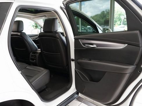 Used 2017 Cadillac XT5 Luxury w/ Driver Awareness Package image 44