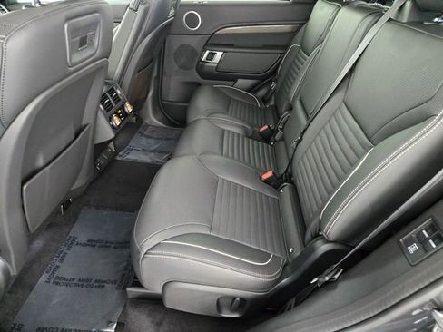 Certified 2023 Land Rover Discovery Metropolitan Edition AWD/4WD image 5