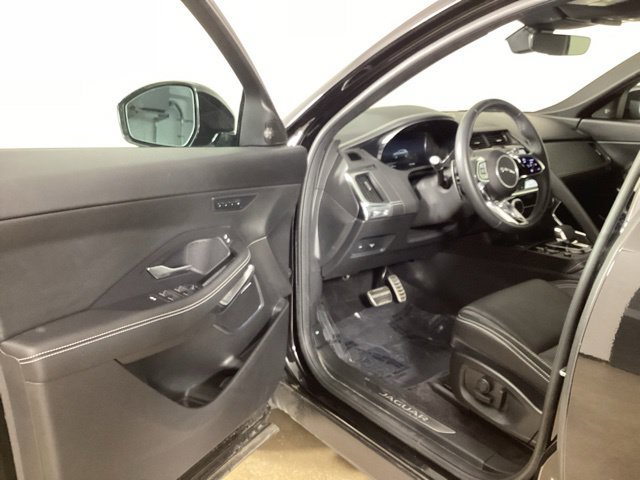 Used 2024 Jaguar E-PACE R-Dynamic SE AWD/4WD image 9