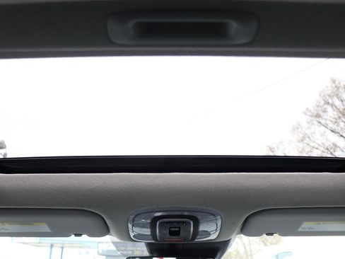 Used 2024 Hyundai Elantra Limited image 20