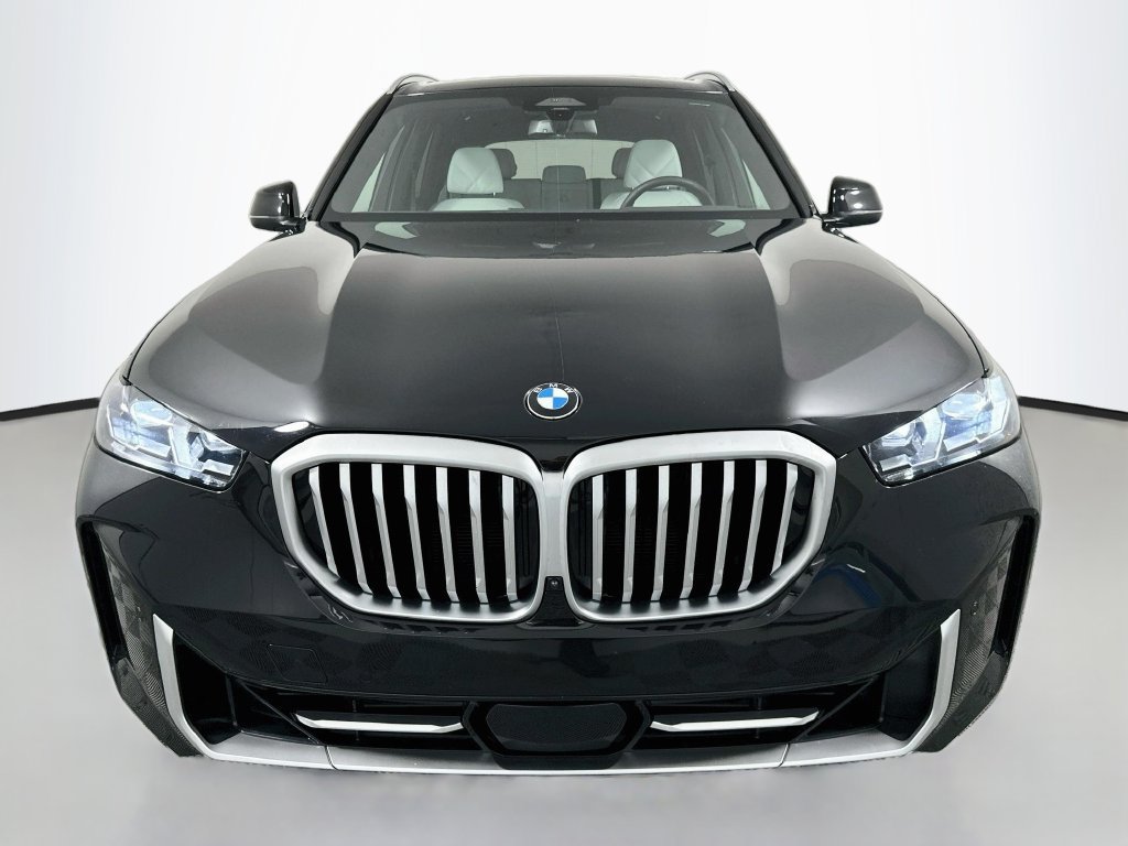 Used 2026 BMW X5 xDrive40i w/ Climate Comfort Package AWD/4WD image 2