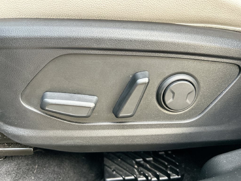 Used 2024 Hyundai Tucson Limited FWD image 12