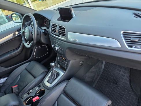 Used 2018 Audi Q3 2.0T Premium Plus w/ Premium Plus Package image 19