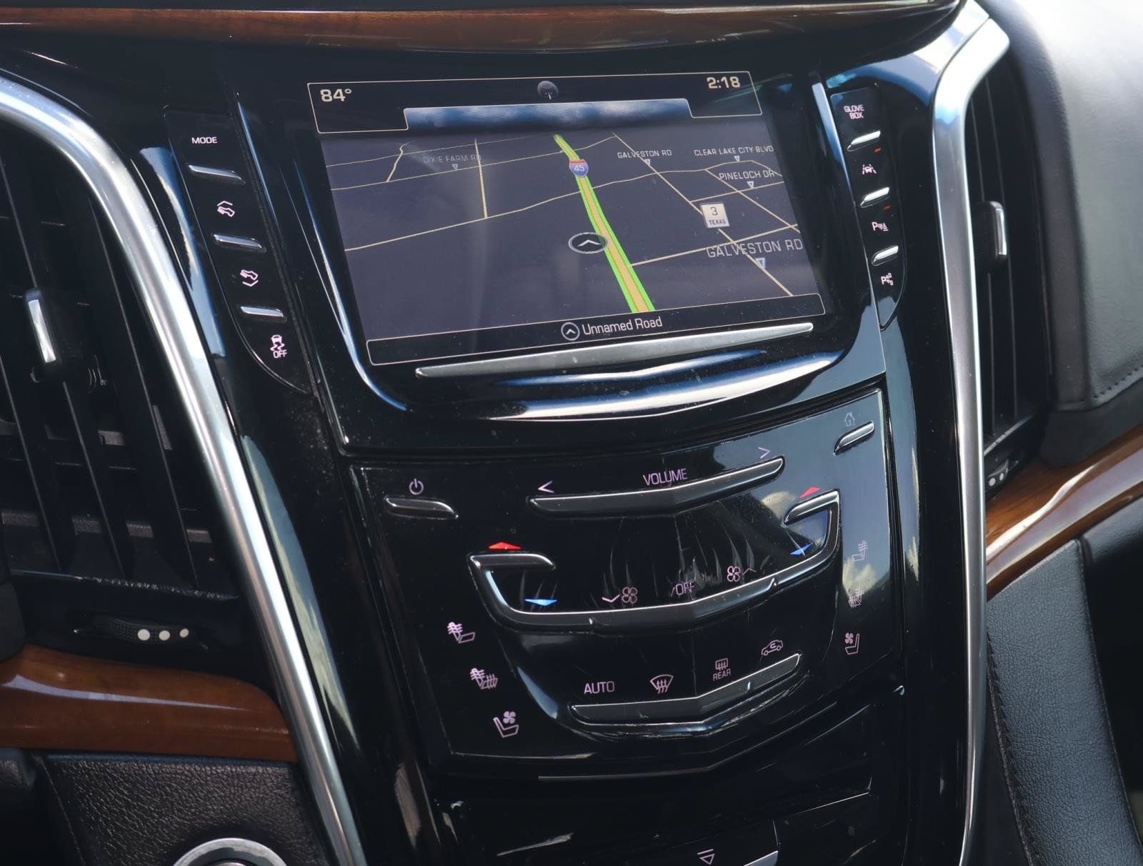 Used 2017 Cadillac Escalade Luxury RWD image 25