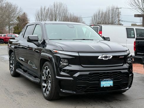Certified 2024 Chevrolet Silverado EV RST AWD/4WD image 1