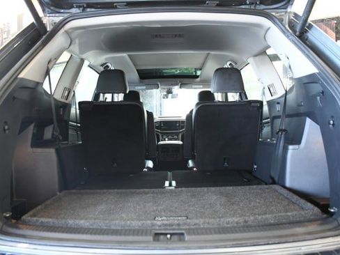 Used 2023 Volkswagen Atlas SEL AWD/4WD image 17