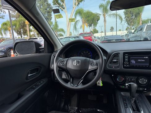 Used 2022 Honda HR-V LX image 23