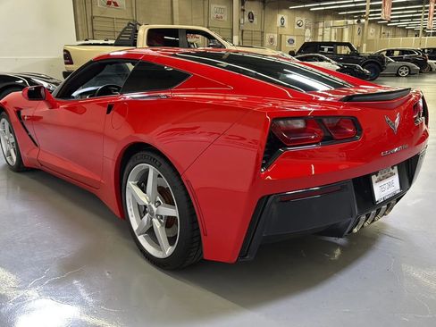 Used 2014 Chevrolet Corvette Stingray Coupe 1LT image 8