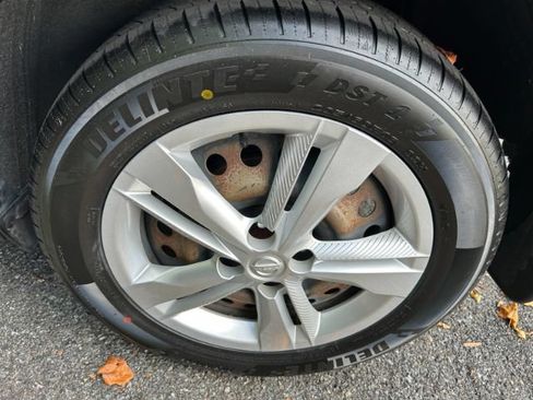 Used 2020 Nissan Kicks S FWD image 36
