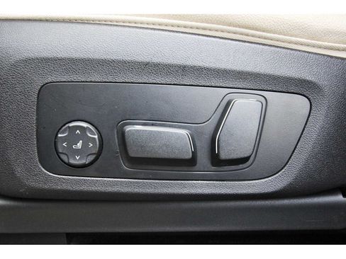 Used 2024 BMW X3 sDrive30i w/ Premium Package RWD image 27