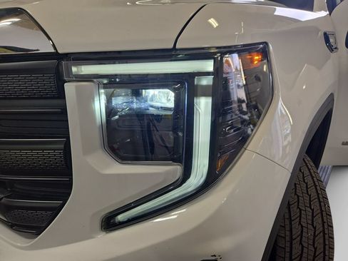 Used 2025 GMC Sierra 1500 Pro w/ Pro Value Package AWD/4WD image 31