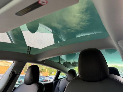 Used 2021 Tesla Model 3 Standard Range RWD image 50