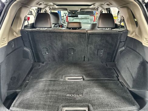 Used 2023 Nissan Rogue SL image 29