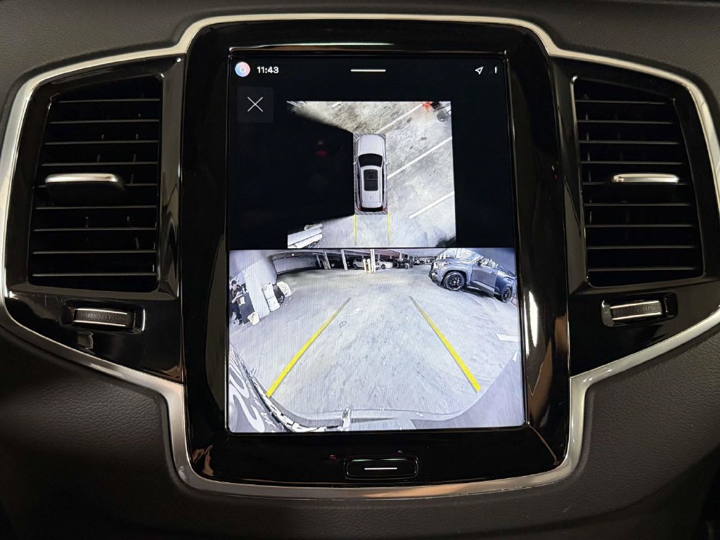 Used 2024 Volvo XC90 B6 Ultimate w/ Protection Package AWD/4WD image 7
