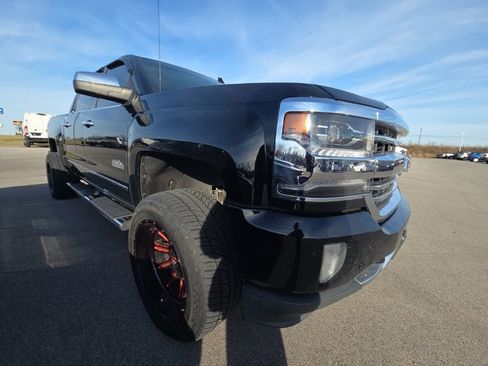 Used 2016 Chevrolet Silverado 1500 High Country w/ High Country Premium Package image 3