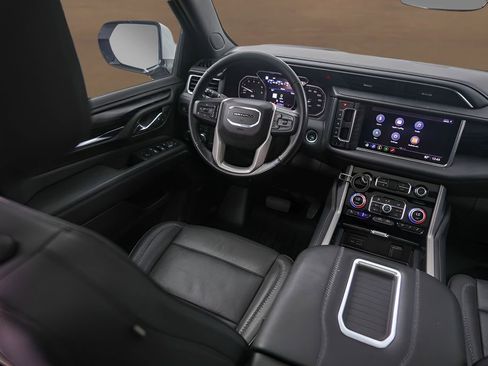 Used 2021 GMC Yukon Denali w/ Denali Ultimate Package AWD/4WD image 28