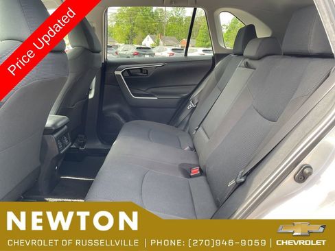 Used 2025 Toyota RAV4 LE FWD image 39