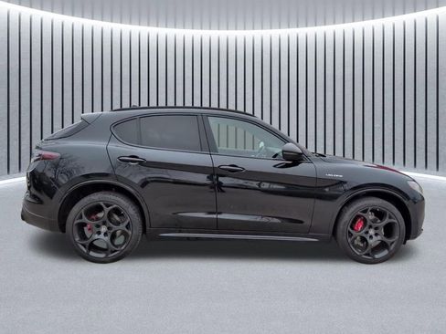 Used 2024 Alfa Romeo Stelvio Veloce AWD/4WD image 4