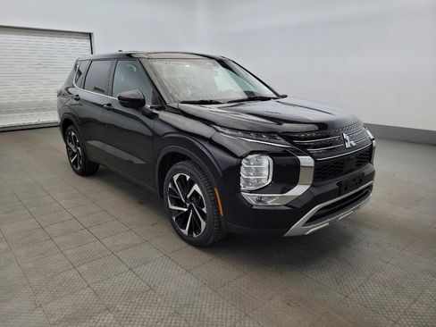 Used 2022 Mitsubishi Outlander SE image 13