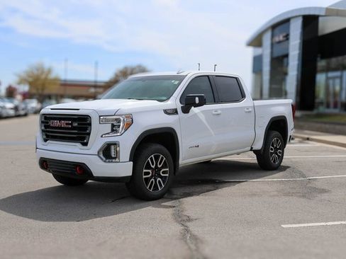 Used 2021 GMC Sierra 1500 AT4 image 2